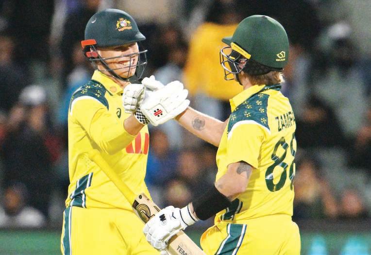 Australia fend off India in second straight match to seal ODI series