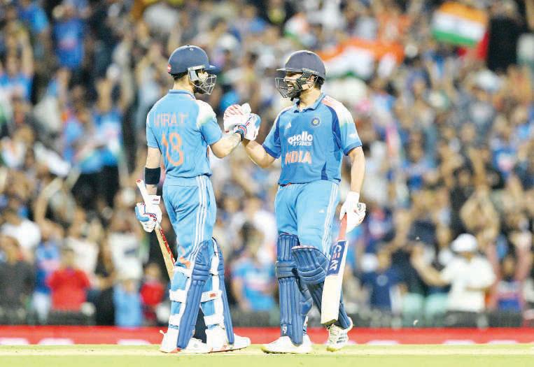 Rohit, Kohli turn back clock as India crush Aussies in 3rd ODI
