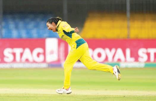 Spinner King stars as Australia thump South Africa at Women's World Cup