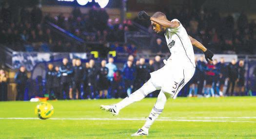 Fulham survive Wycombe scare to reach League Cup quarter-finals