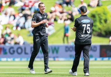 Late replacement Tickner sparks England collapse as New Zealand win ODI series