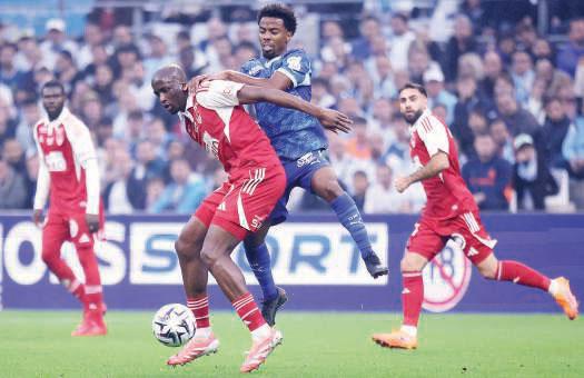 Marseille win, Enrique not rushing to recruit despite key PSG trio's absence