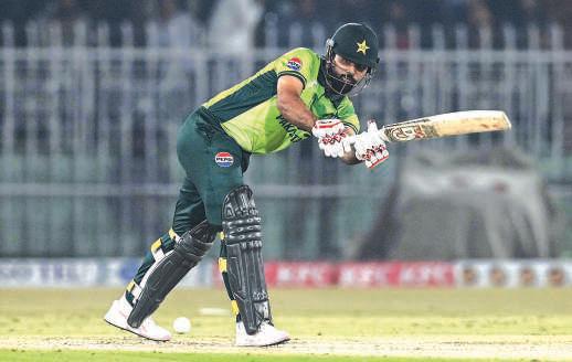 Pakistan beat Lanka by six wickets in third ODI to complete whitewash