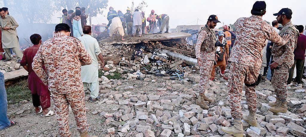 Explosion at fireworks factory kills 5 in Sindh