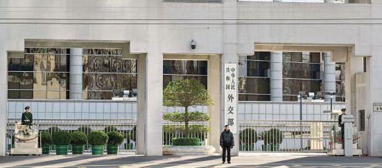 UK's MI5 warns lawmakers of Chinese spy risk