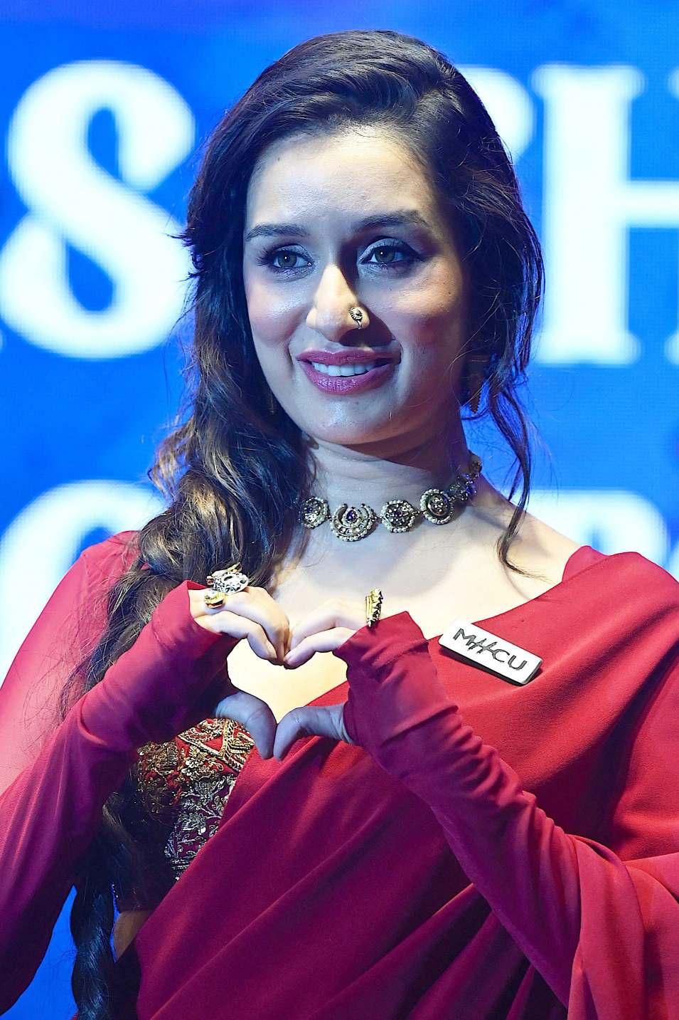 Bollywood icon Shraddha Kapoor has a pertinent question for photo editors