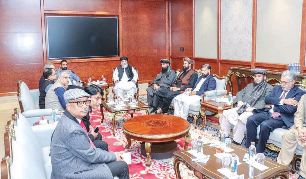 Afghan minister in Delhi, seeks India investments