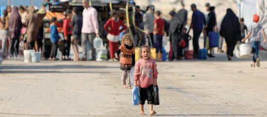 Gaza water provider resumes services after row