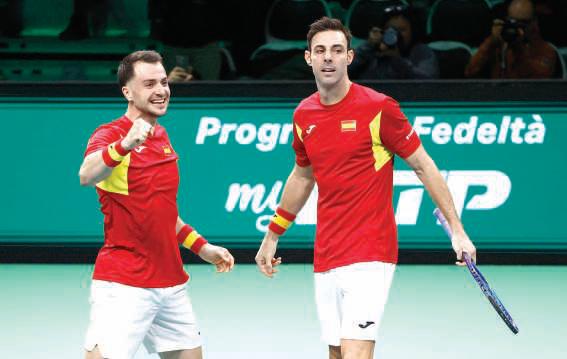 Spain beat Germany to set up Davis Cup final against holders Italy