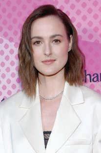 Renate Reinsve returns home with soulful 'Sentimental Value'