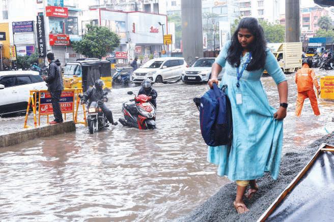 Remnant of Cyclone Ditwah batters Chennai