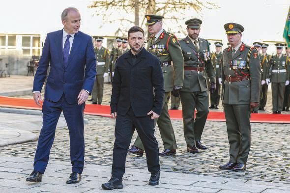 Zelensky calls for peace, Putin defiant