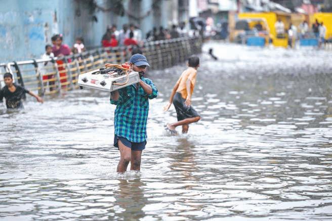 Cyclone Ditwah disrupts normal life in Tamil Nadu