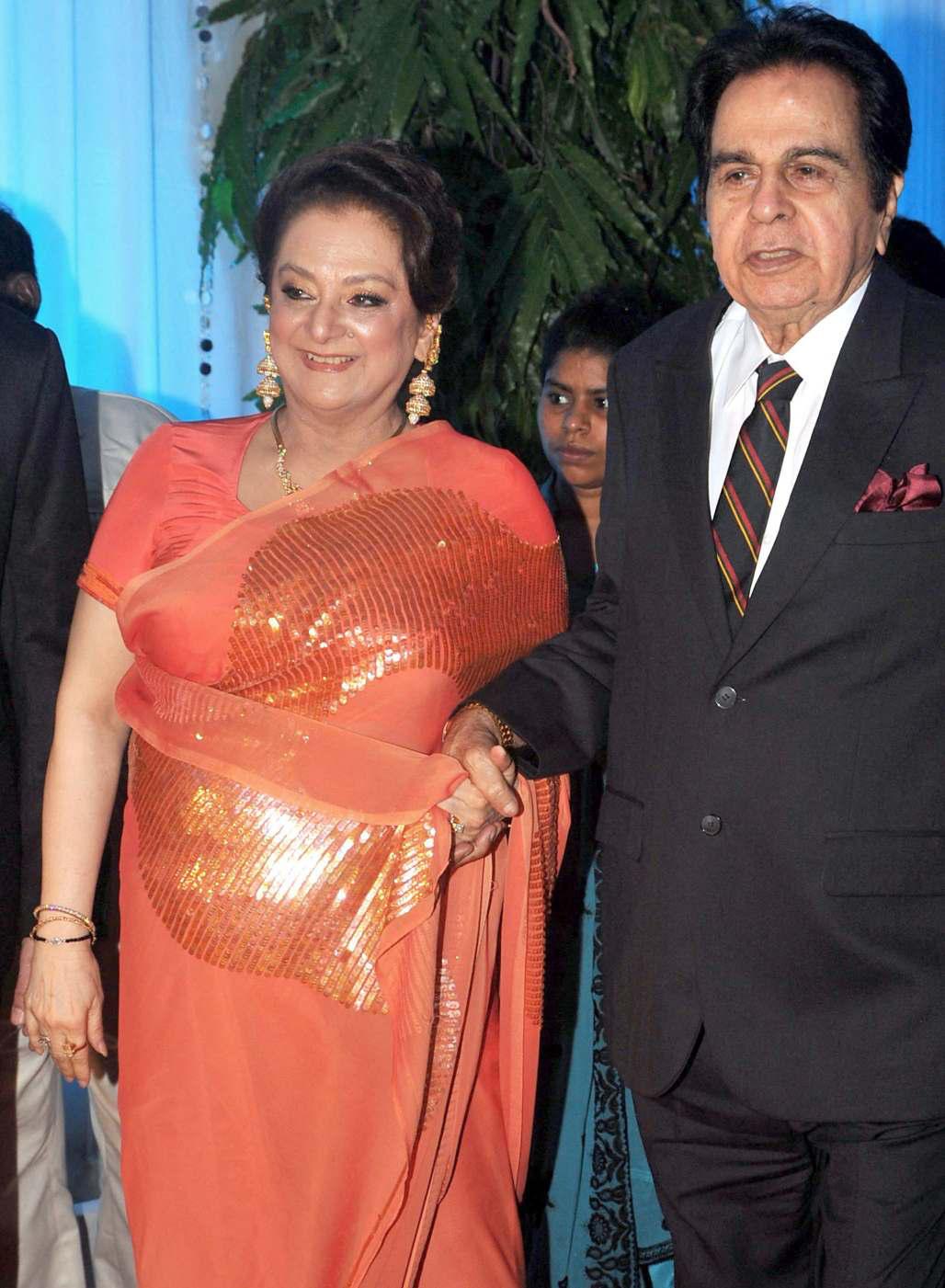 On anniversary, Saira Banu recalls Dilip Kumar vanishing into roles