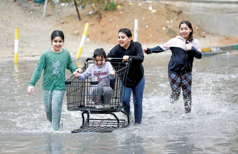 UAE readies contingency plans amid heavy rain
