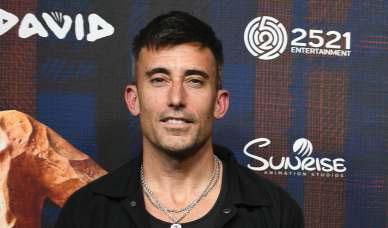Phil Wickham and ‘David' face the Goliath of 'Avatar'