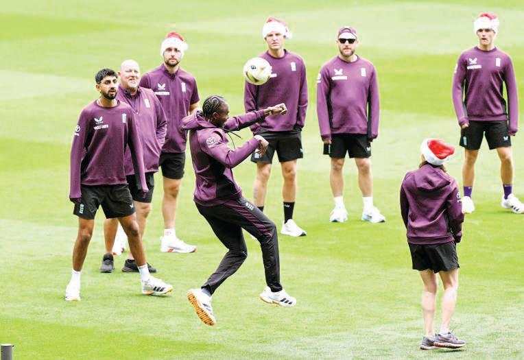 Australia opts for all-pace attack in fourth Ashes Test