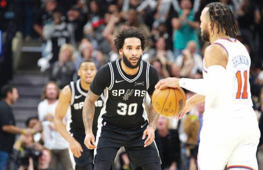 Champagnie and Wemby lead Spurs comeback in Knicks thriller