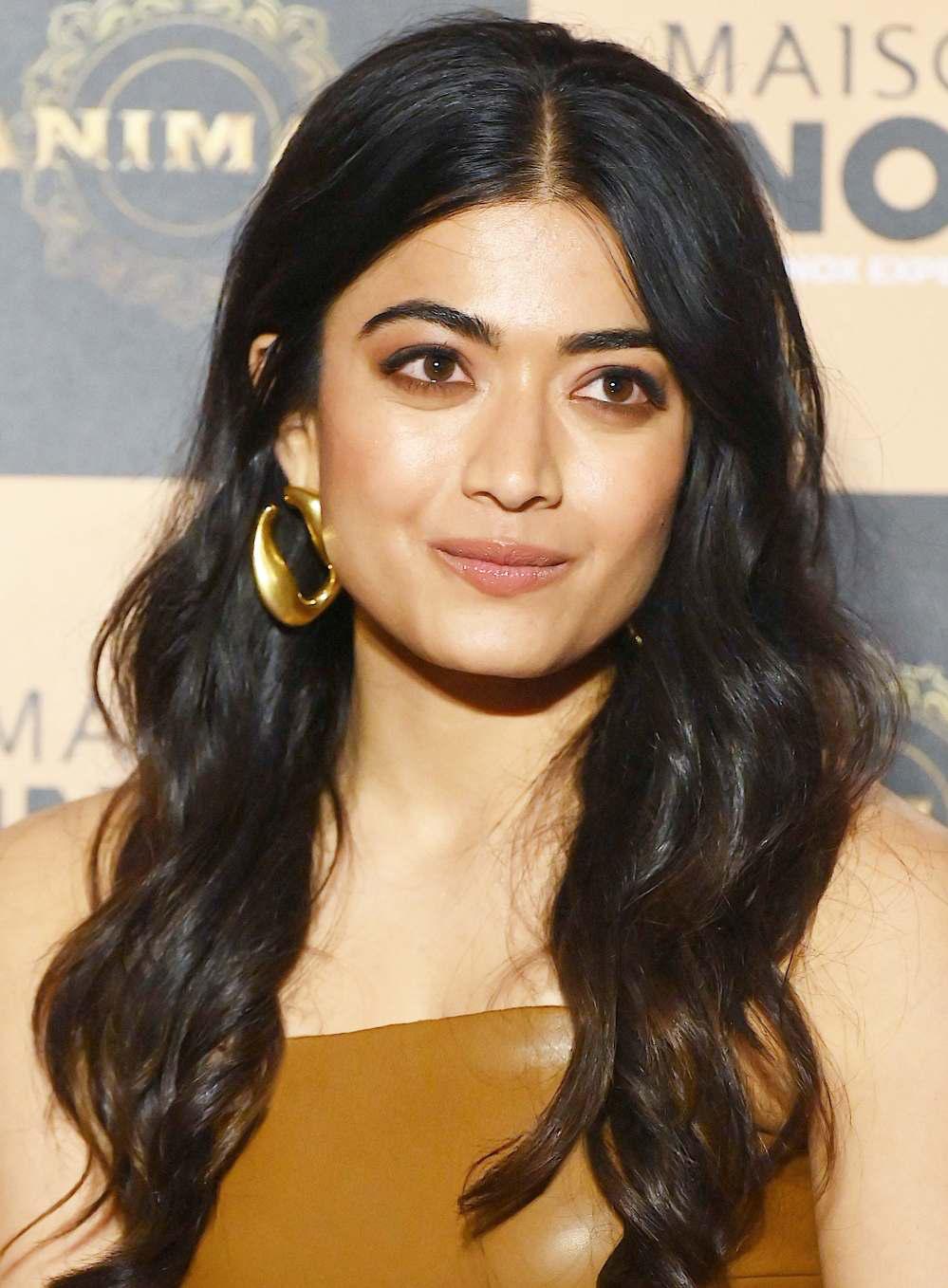 Let's all start the new year with love and gratitude, says Rashmika Mandanna