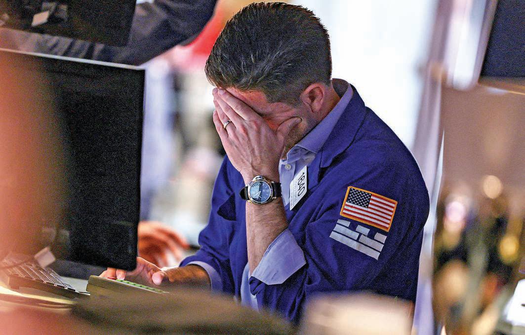 Volatility grips global oil market as nervous investors assess Venezuela