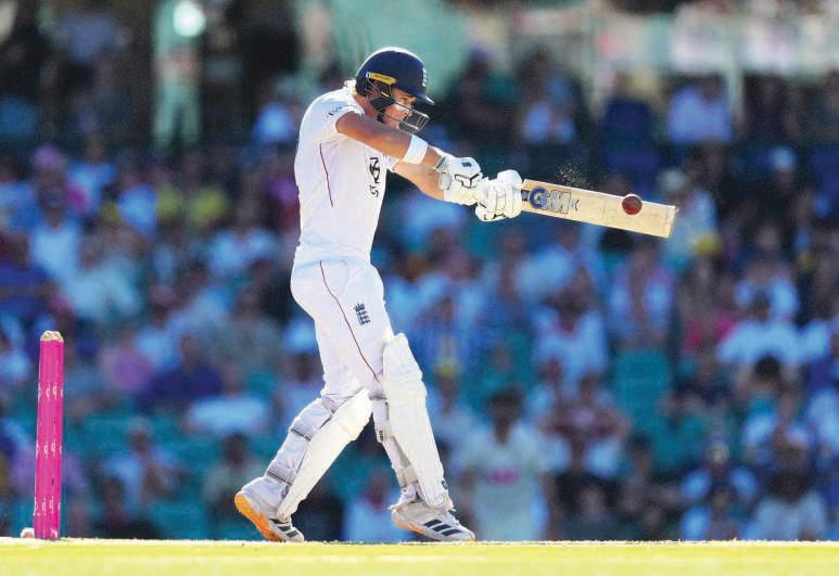 Bethell's first Test century gives England glimmer vs Australia