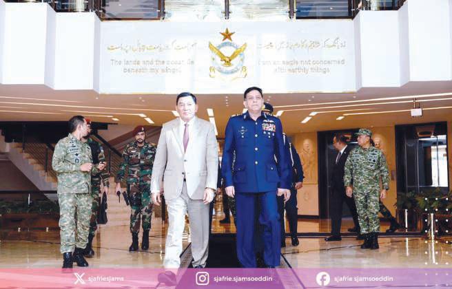 Pak, Indonesia closing in on jets, drones 'deal'