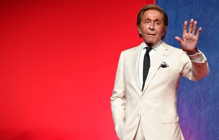 HOW VALENTINO MADE HOLLYWOOD THE ENDURING OBSESSION OF FASHION WORLD