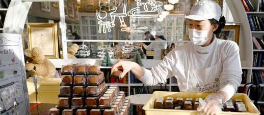 S.Koreans go cuckoo for 'Dubai-style' cookies