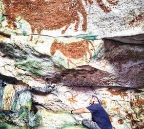 World's oldest cave art discovered in Indonesia