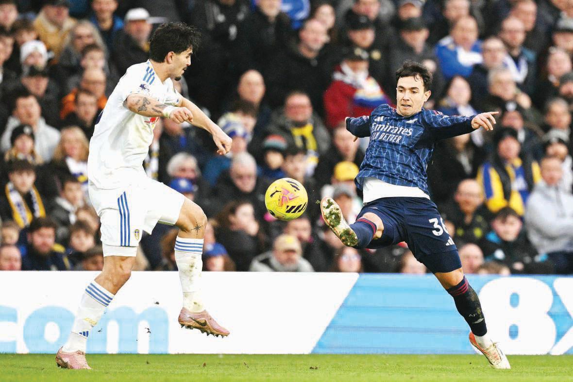 Arsenal rout Leeds to stretch lead, Everton hold Brighton