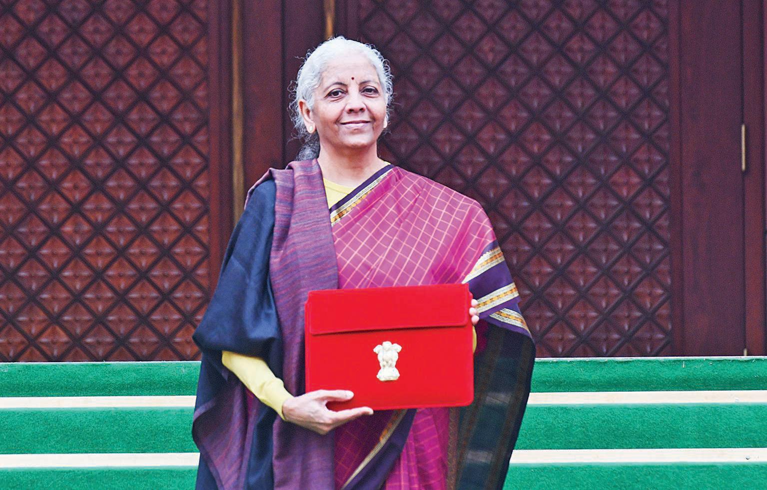 India increases infrastructure spending, vows fiscal discipline