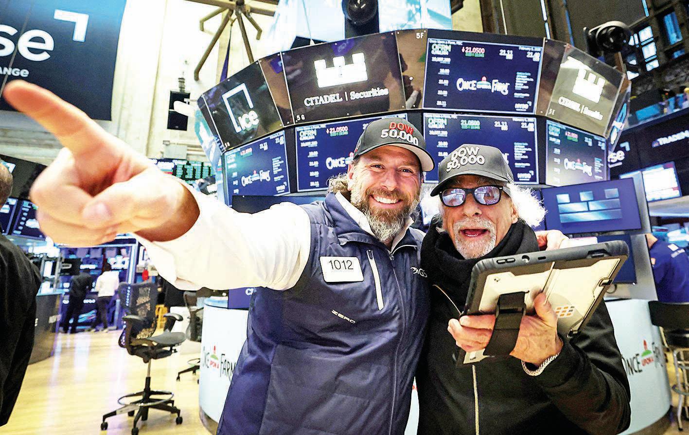 Investors chase smaller firms as risk aversion hits tech sector