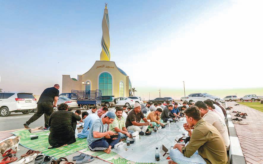 Residents end fast at mass Iftar