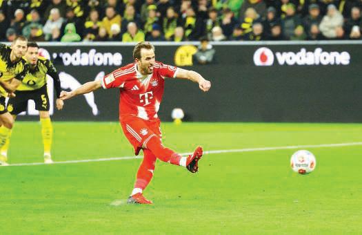 Kane bags brace as Bayern end Dortmund's title hopes