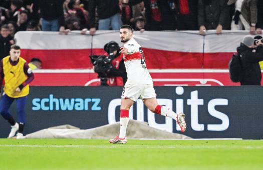 Stuttgart down Leipzig to strike blow in German League top-four race