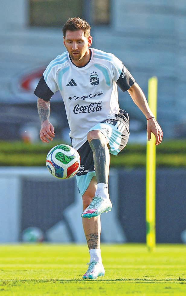 Messi to start for Argentina in World Cup send-off, says coach Scaloni