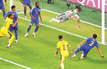 Room's 15-save masterclass earns Curacao historic first WC point