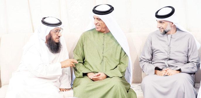 سعود بن صقر يعزي في وفاة محمد المالكي