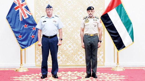 نائب رئيس أركان القوات المسلحة يستقبل قائد قوة دفاع نيوزلندا