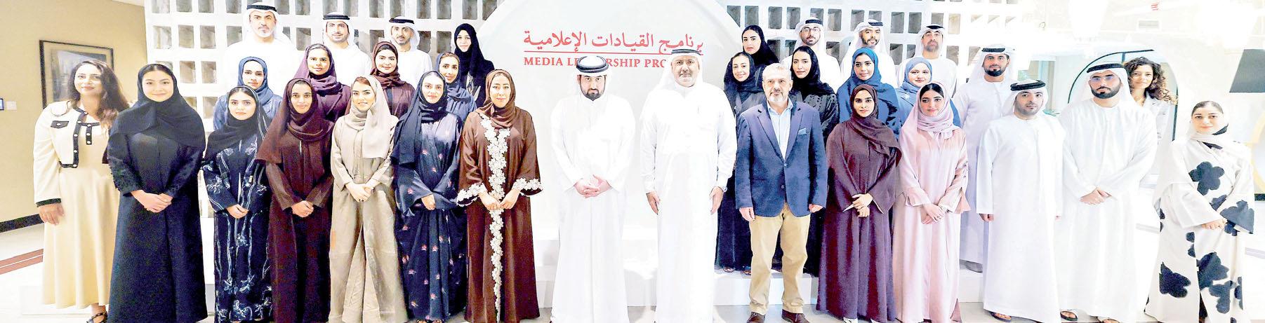 أحمد بن محمد: إنجازاتنا تستحق نقلها للعالم برسالة فعّالة ومؤثرة