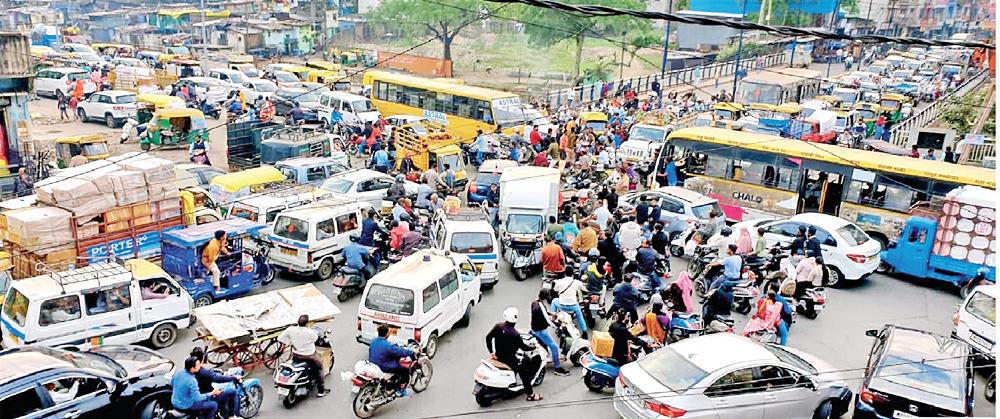 सुगम ट्रैफिक के लिए शहर के 11 व्यस्त चौराहों का परीक्षण