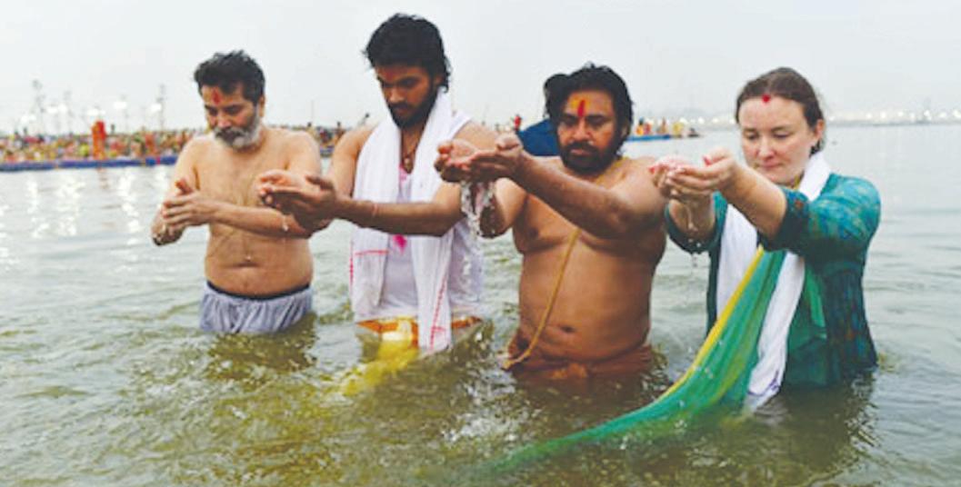 ప్రయాగ్జ్లో పవన్ కల్యాణ్