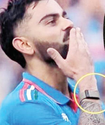 కోహ్లి చేతికి నయా రిస్ట్ బ్యాండ్..