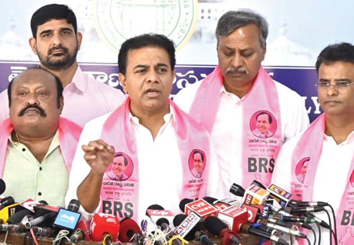 పచ్చి అబద్దాలు..