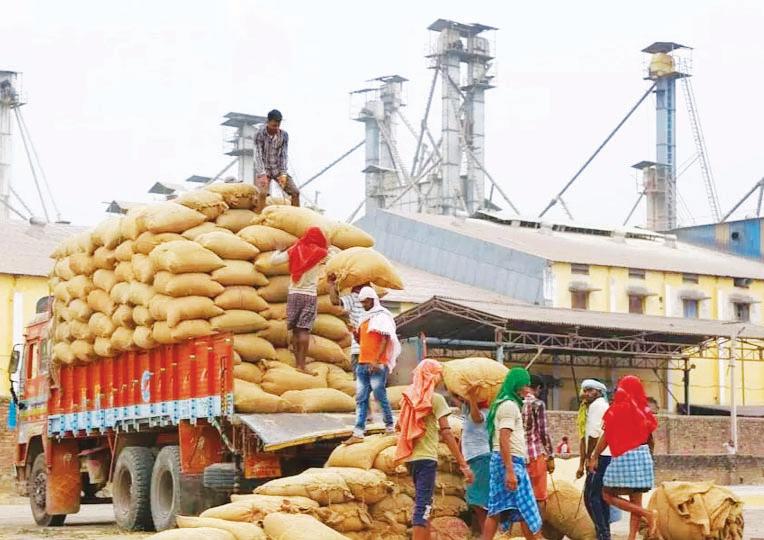సీ.ఎం.ఆర్ బకాయిల్లో సూర్యాపేట టాప్..!