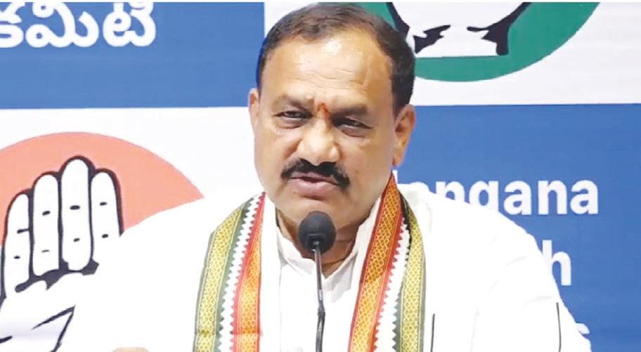 కేంద్రం నుండి వచ్చే నిధులపై చర్చకు బండి సిద్దమా?
