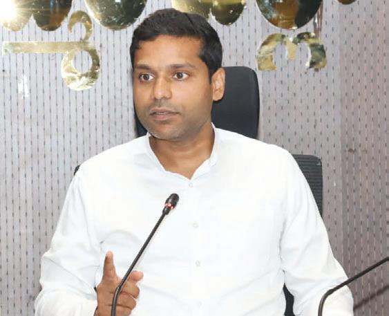 పారదర్శకంగా యువ వికాసం లబ్ధిదారుల ఎంపిక