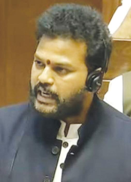 తప్పుడు కథనాలు నమ్మొద్దు