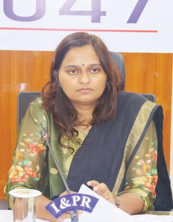 వన మహోత్సవం లక్ష్యం పూర్తి చేయాలి