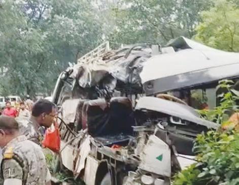 జార్ఖండ్లో ఘోర రోడ్డు ప్రమాదం